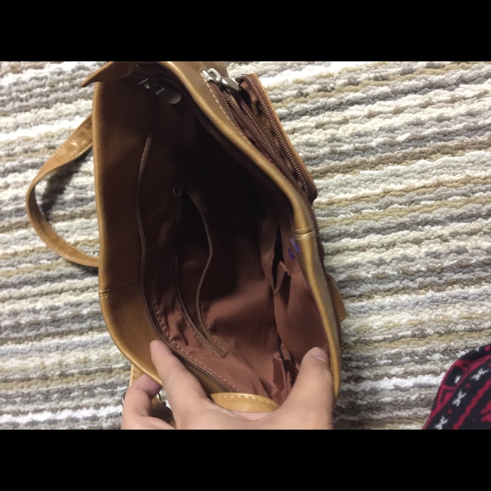 Genuine leather crossbody bag - Picture 8 of 8